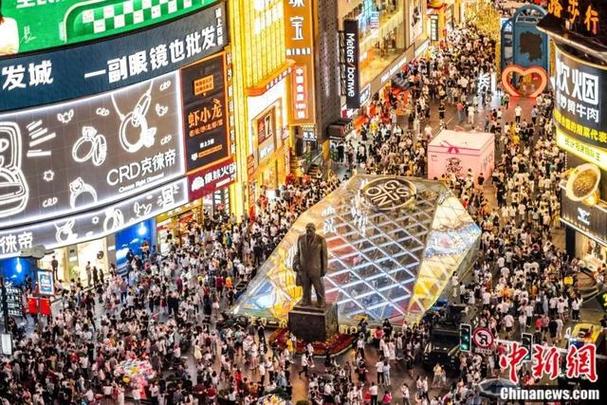 长沙黄兴路步行街，长沙黄兴路步行街中国黄金？-第2张图片-柯迪百科