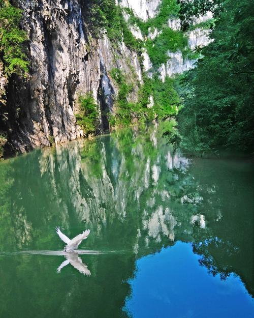 贵阳南江大峡谷？贵阳南江大峡谷的旅游项目？
