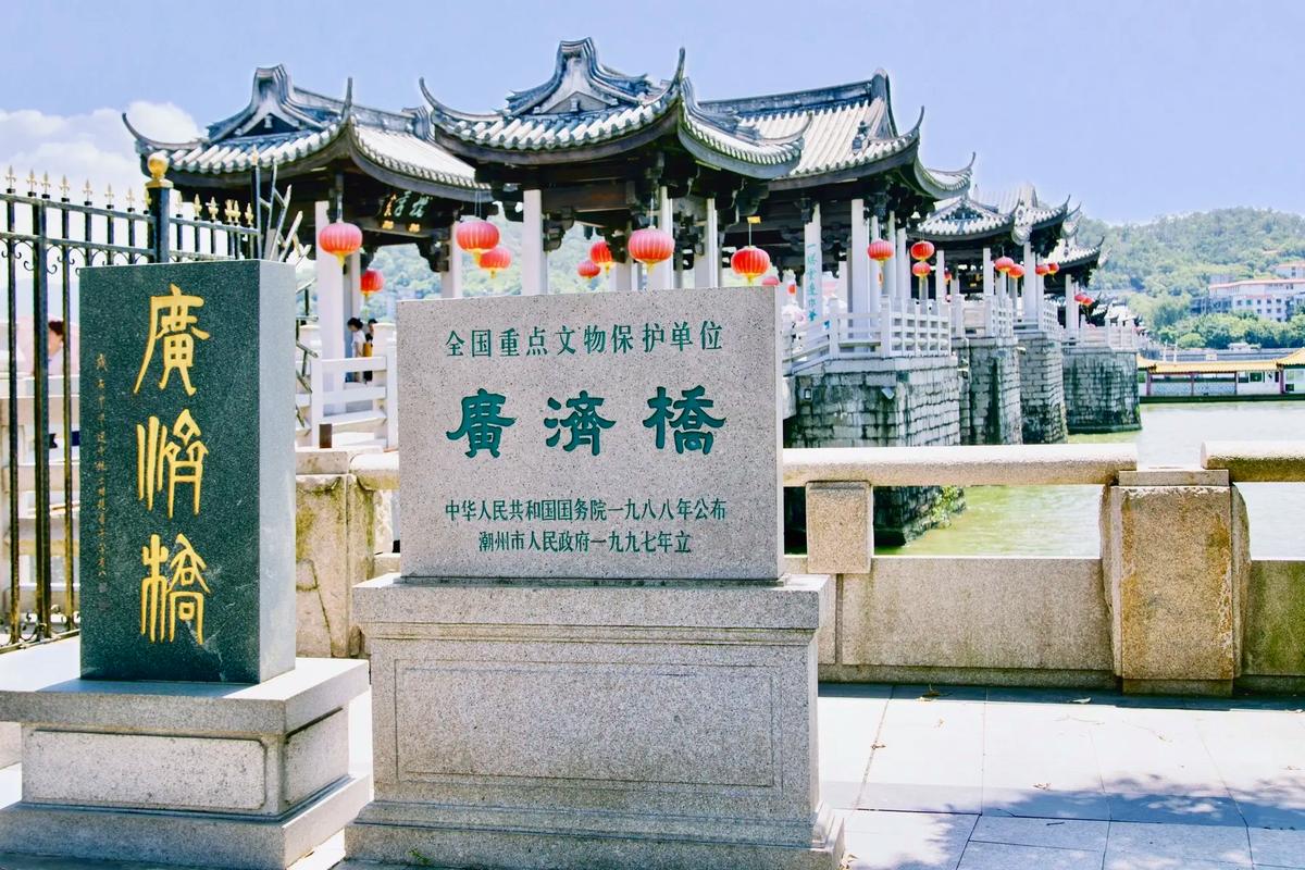 泸定桥的资料,泸定桥资料可打印?-第5张图片-柯迪百科 泸定桥的资料,泸定桥资料可打印?-第5张图片-柯迪百科